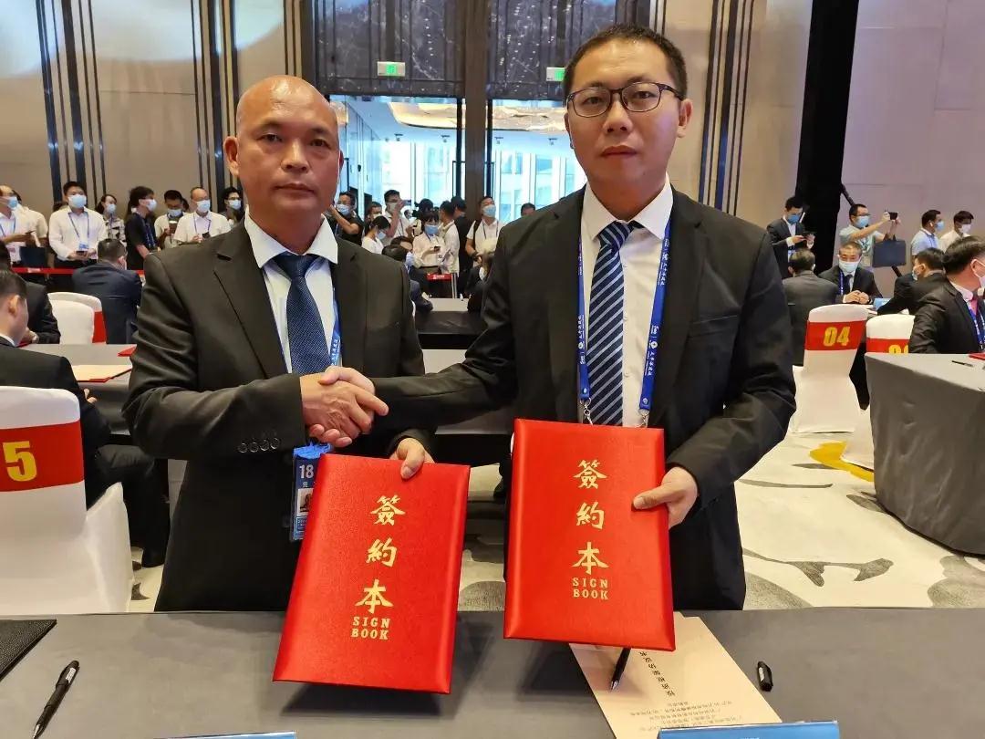 广西贺州签约年产95万吨碳酸钙、20万吨水性涂料项目